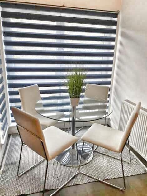 2 Bed City Centre Apt, Free Parking - Albert Clock, Customs House Belfast Exterior foto